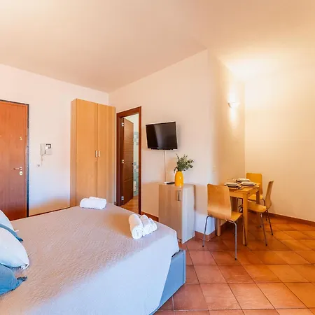 Bright 3 Guest With Pool