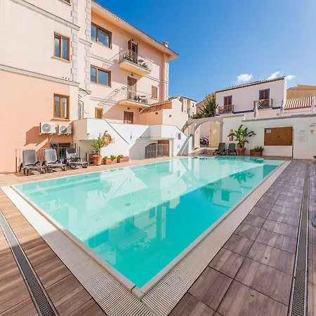 Bright 3 Guest With Pool Santa Teresa Gallura