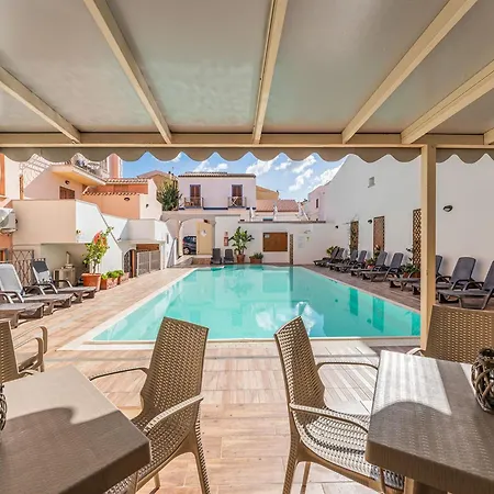 Lägenhet Bright 3 Guest With Pool Santa Teresa Gallura