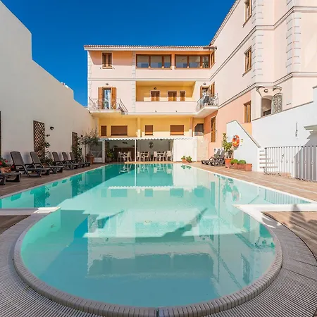 Bright 3 Guest With Pool *