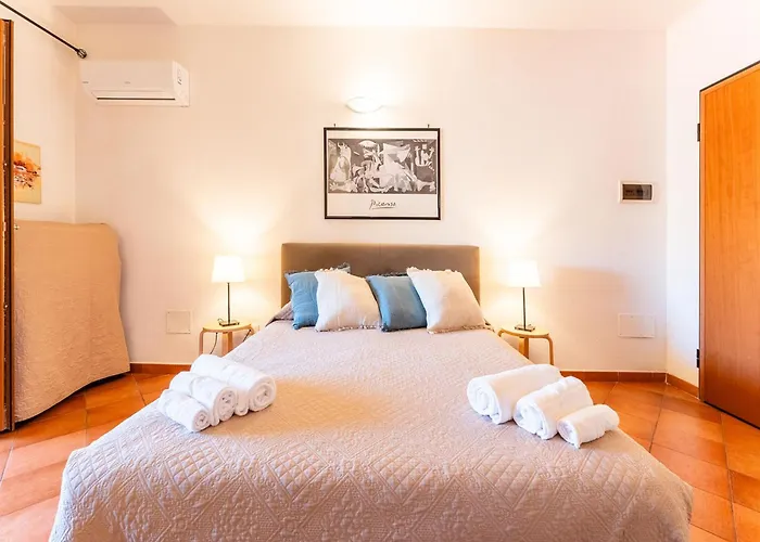 Bright 3 Guest With Pool *