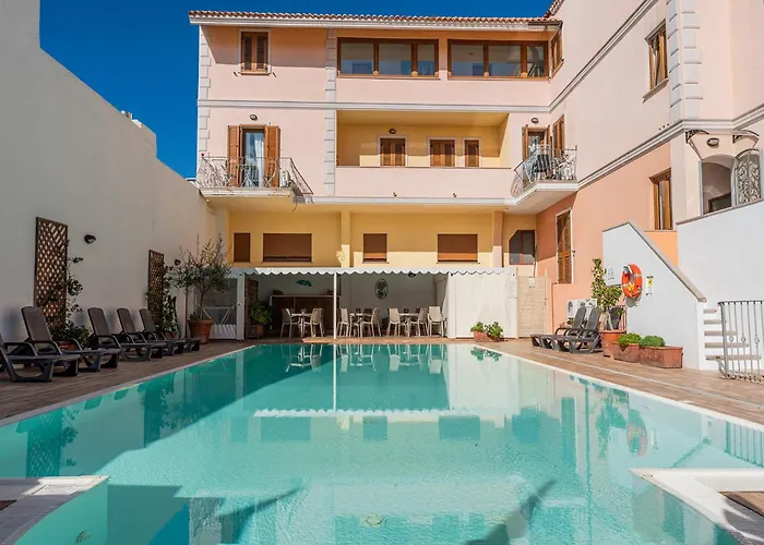 Bright 3 Guest With Pool * Санта-Тереза-Галлура