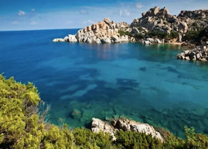 Bright 3 Guest With Pool Апартаменты Санта-Тереза-Галлура